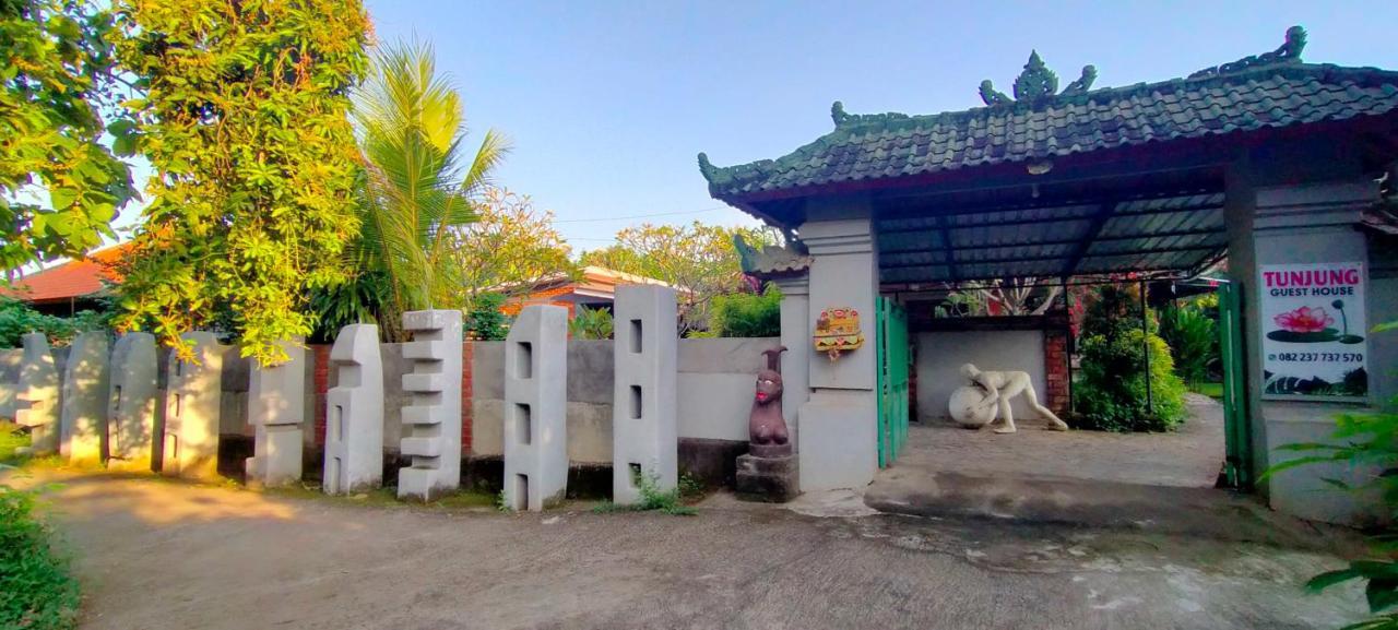 Tunjung Guest House Lovina Beach Pabean Buleleng Екстериор снимка