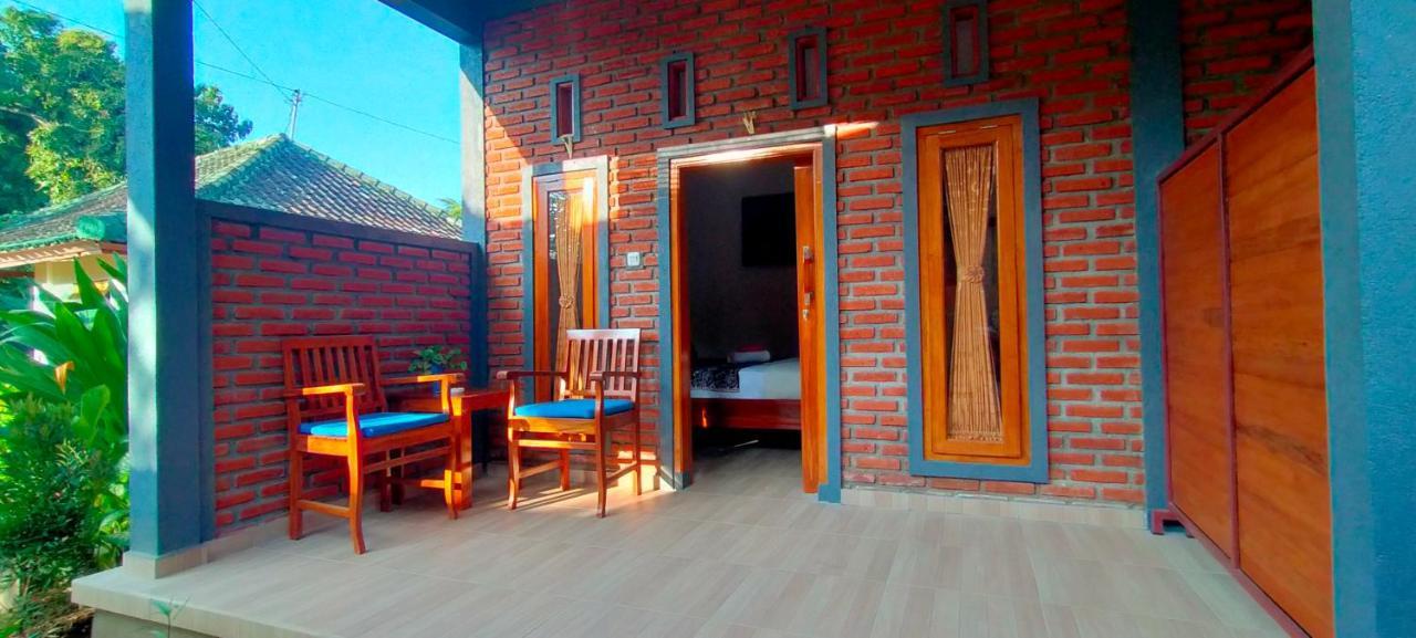 Tunjung Guest House Lovina Beach Pabean Buleleng Екстериор снимка